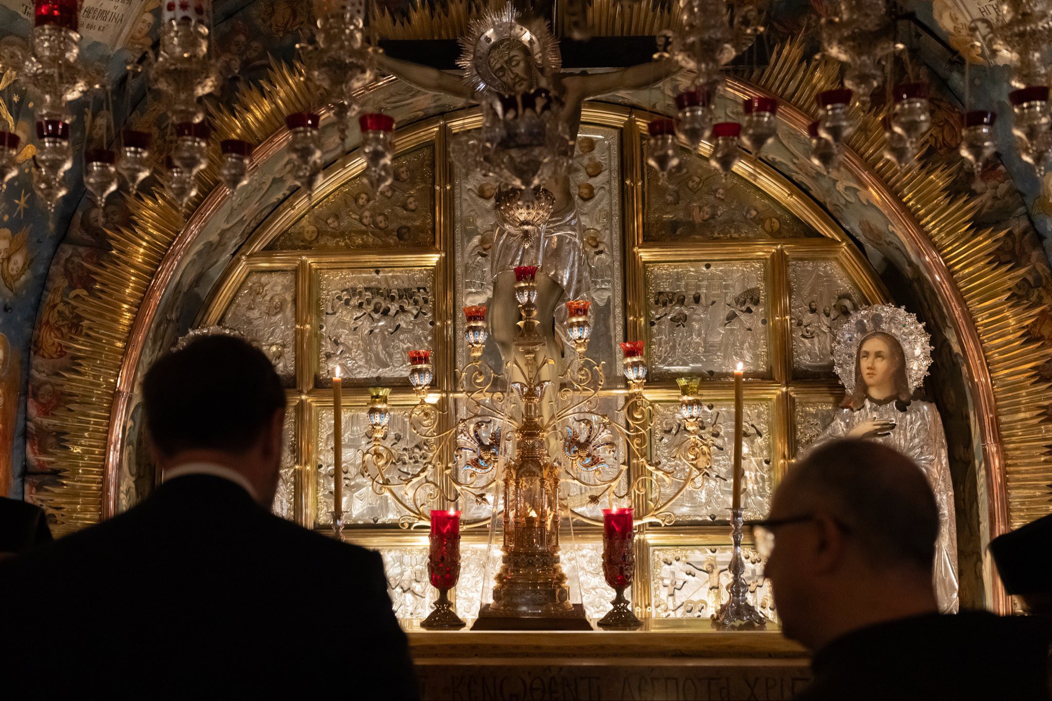 參觀耶路撒冷聖墓教堂。(翻攝自FB@JD Vance)